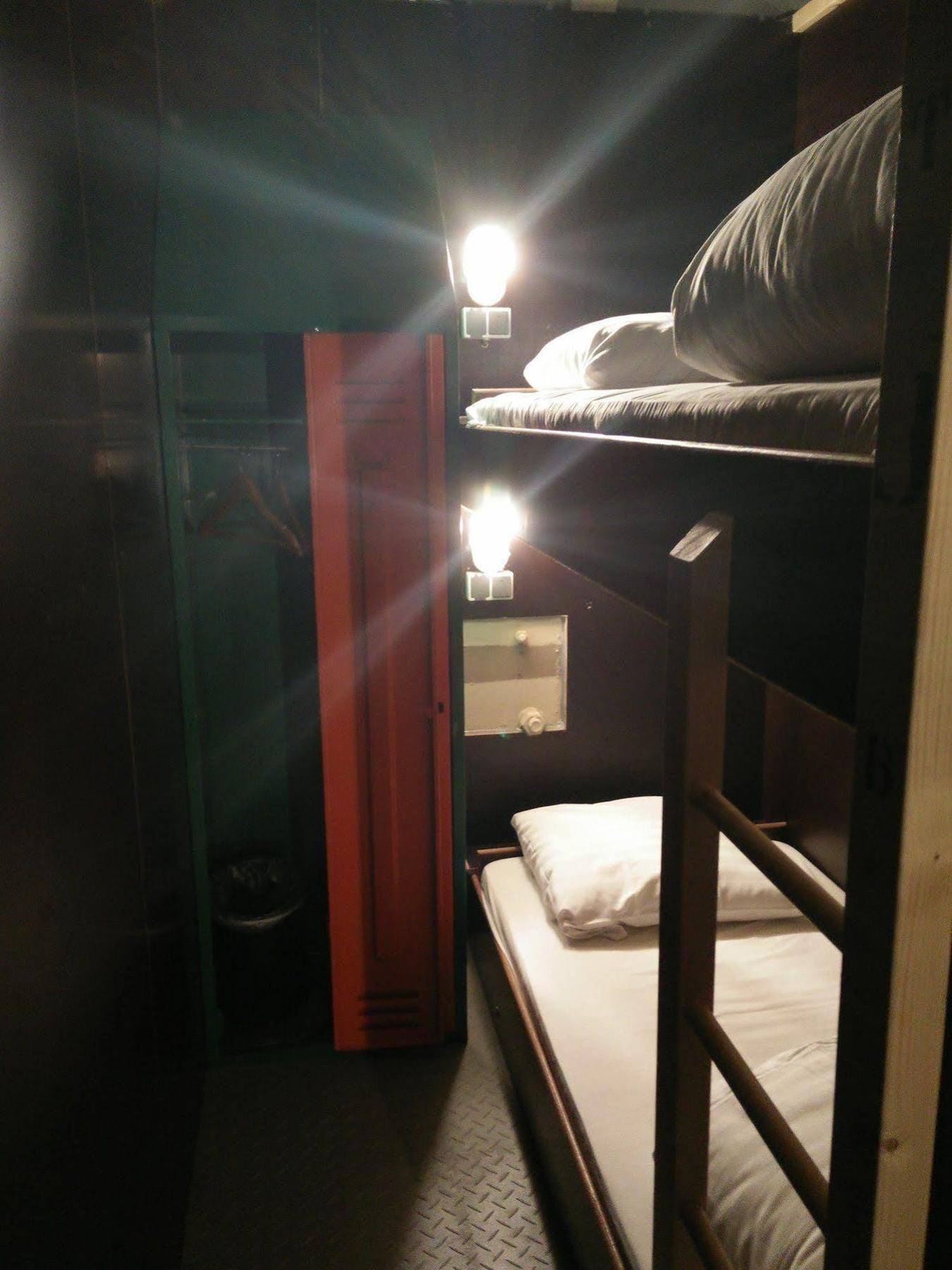 Stayokay Hostel Eindhoven - Blue Collar Exteriör bild